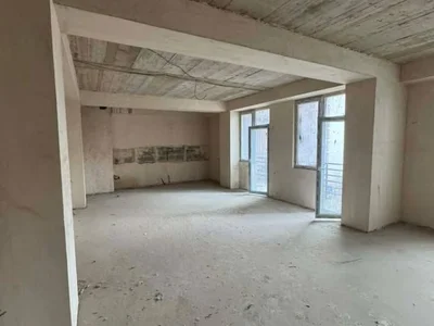 3 room Flat For Sale. Vake
