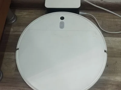 робот-пылесос Mi Robot Vacuum-Mop 2 Lite за