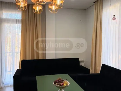 Частный дом с 3 комнатами в районе Багратиони