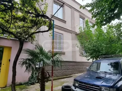 5 комнатный Частный дом Сдаётся в аренду. Районы Важа-Пшавела