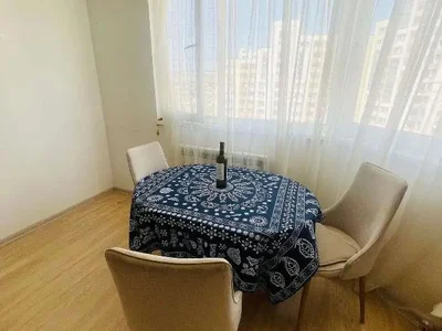3-комнатная квартира. Исани