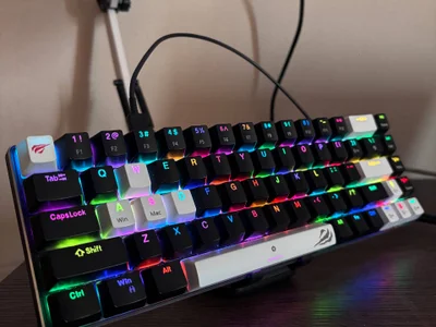 Механическая клавиатура White Switch