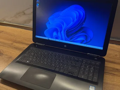 Ноутбук HP Pavilion 15-bc52ur