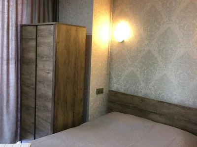 Студия, первая береговая линия, $350