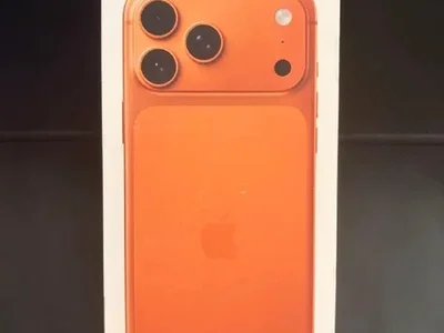 iPhone 17 Pro 256GB Cosmic Orange