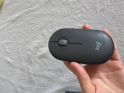 Мышь Logitech Pebble Mouse 2 M350s