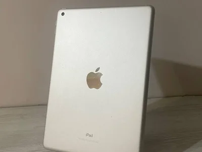iPad 6-го поколения 128 GB