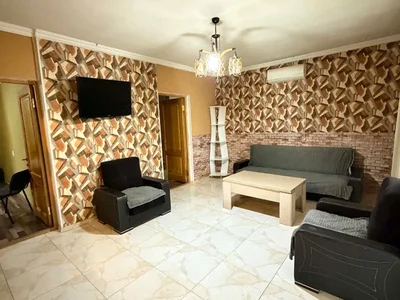 3 room Private House For Rent. Isani