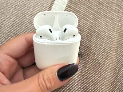 Apple AirPods 2