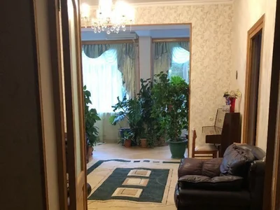4-комнатная квартира в Тбилиси