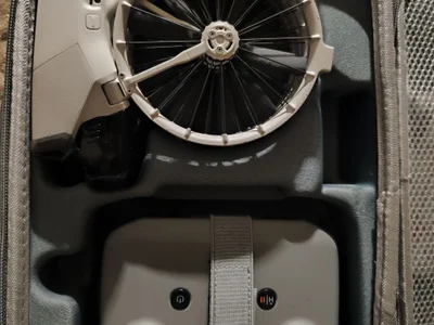 Квадрокоптер DJI Flip