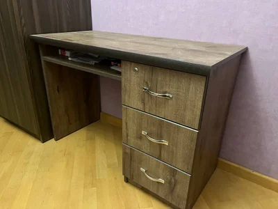 Стол