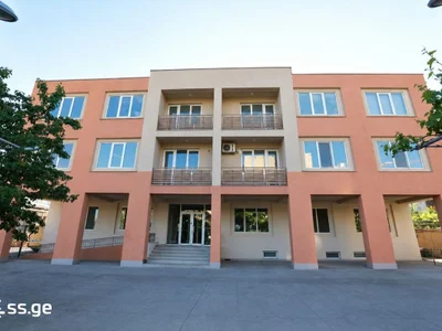 Commercial space For Sale. Digomi