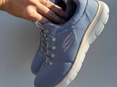 Кроссовки Skechers новые 37 размер