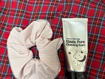 Пена для умывания Elastic Pore