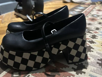 Обувь Charles & Keith 38 размера
