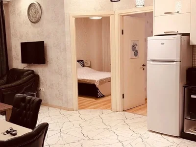 2+1, $800 в год