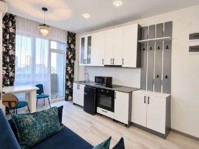 1+1 рядом с Аллеей Героев, $500