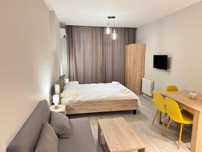 Komunna Tower: Студия, 28.0 м²