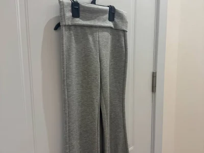 Серые клеши Bershka