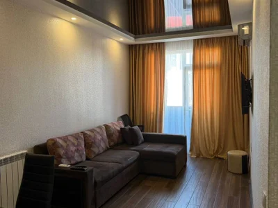 2-комнатная квартира, 60 м², $600