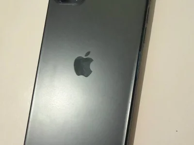 iPhone 11 Pro Max 64 ГБ