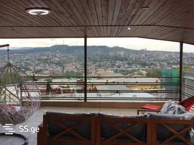 5 room Private House For Sale. Mtatsminda