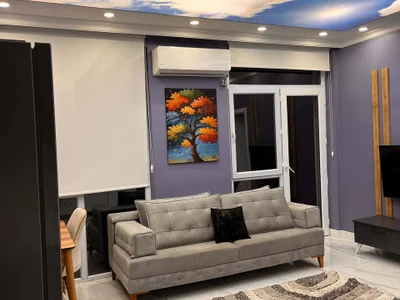 3 комнаты, 2 спальни, 57м², $700
