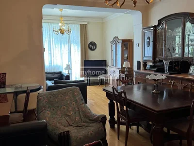 5 room Flat For Sale. Vera
