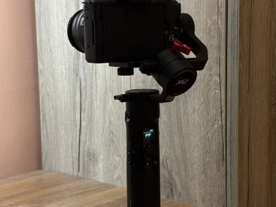 Готовый сетап: Canon EOS M50 Kit + Стедикам Zhiyun Crane M2