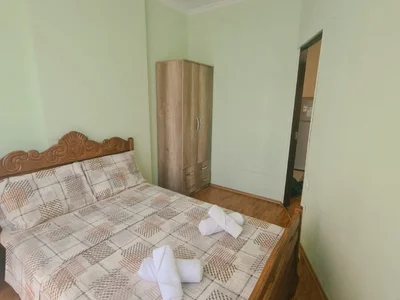 Квартиру 1+1 по улице Кобаладзе,4