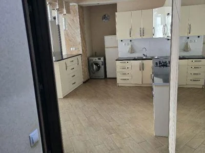 Ул. Алекси Гобронидзе, 11: 2-комнатная, 95.0 м²