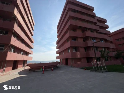2 room Flat For Sale. Lisi lake