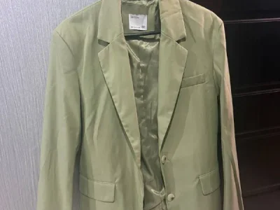 Брюки Zara молочные, новые с биркой, размер M