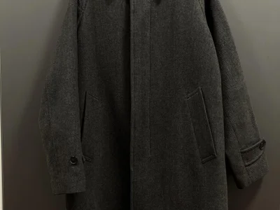 Мужское пальто Uniqlo балмакан