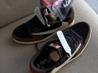 Nike Travis Scott