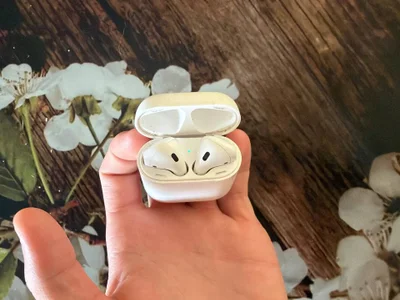 AirPods 2