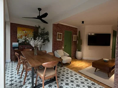 6 room Private House For Rent. Afrika