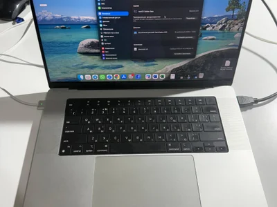 MacBook Pro 16