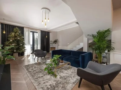 Цацхвеби 1-й переулок, 4, 6, 8, 10: 5-комнатная, 330.0 м²
