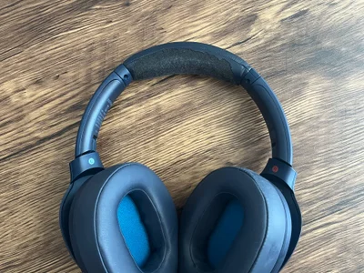 Наушники Sony WH-XB900N