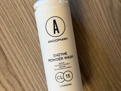 Уходовая косметика Angiopharm б/у (набор из 2 средств)