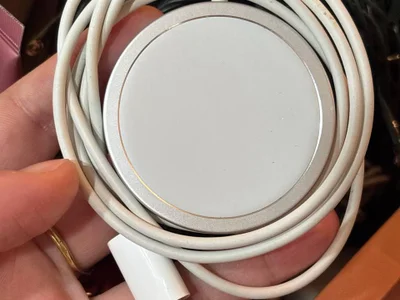 Зарядка Apple MagSafe