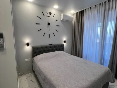 1+1 на год . Первая сдача !!! Центр отопление. Абусеридзе 21 +995 597 967 354 вотсап