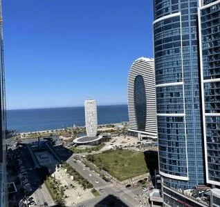 1к квартира на улице Шартава, 7. Новостройка с новым ремонтом, полностью оборудована мебелью и техникой. Без животных. На год $340