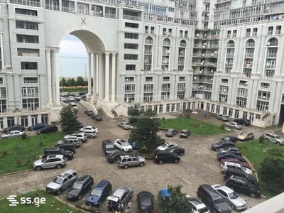 Студия на Бульваре, $XXX