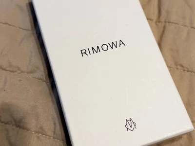 Чехол RIMOWA для iPhone Pro