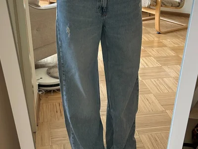 Голубые джинсы Pull&Bear