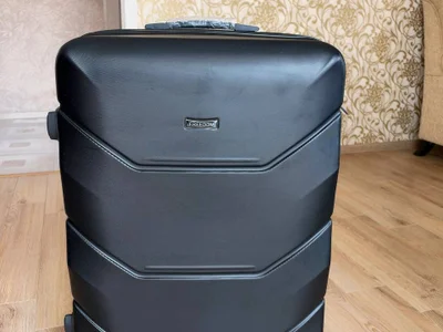 Чемодан XL