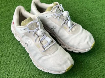 Кроссовки On Running Cloudflow White / Lime